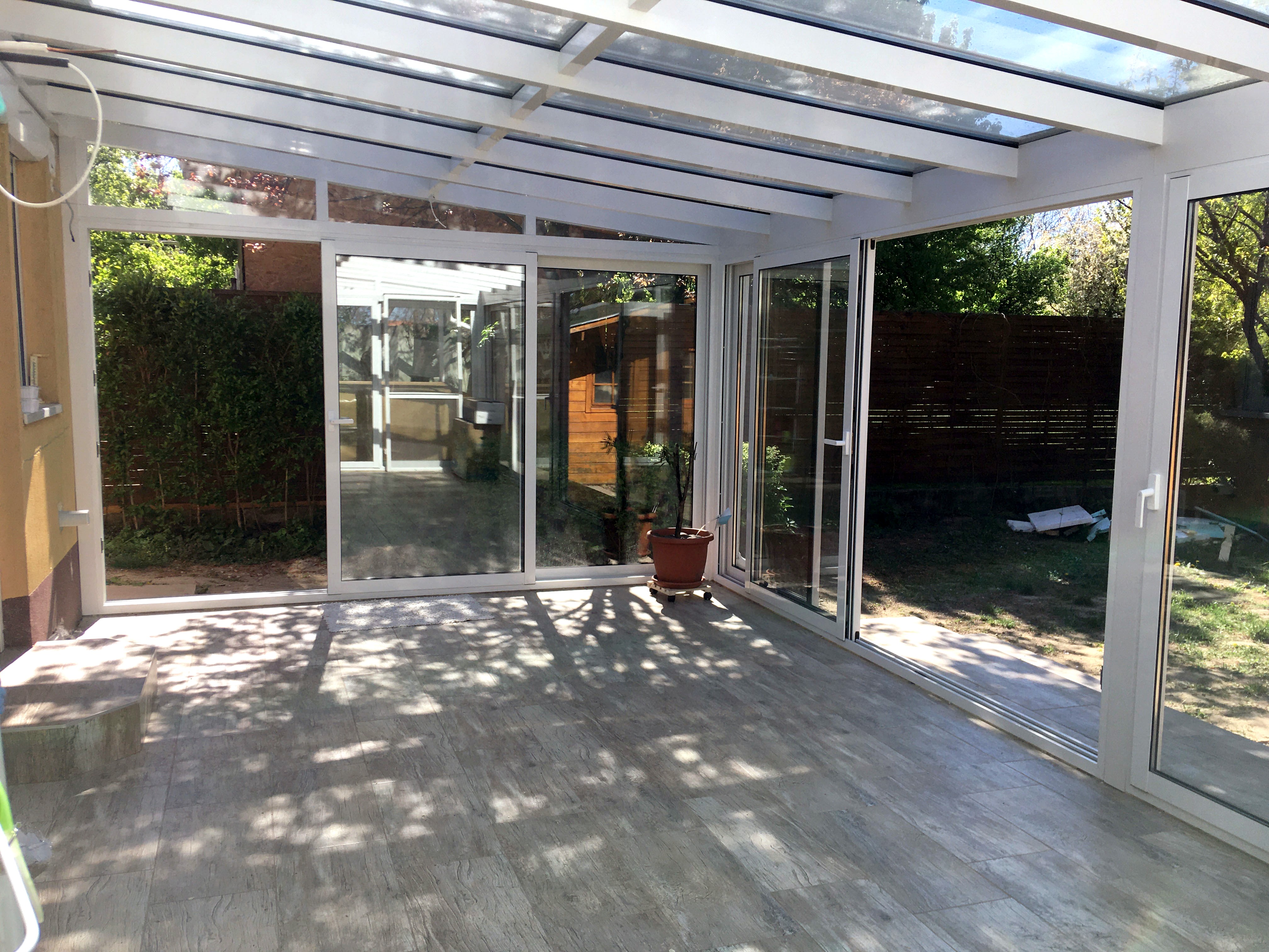 Lakótélikert belső tere üresen